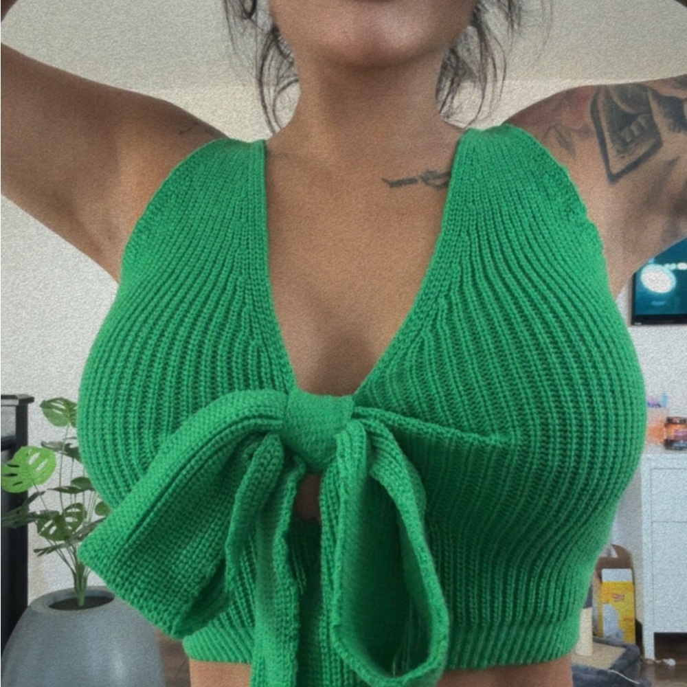 SHEIN Vibrant Green Knit Tie-Front Tank Top